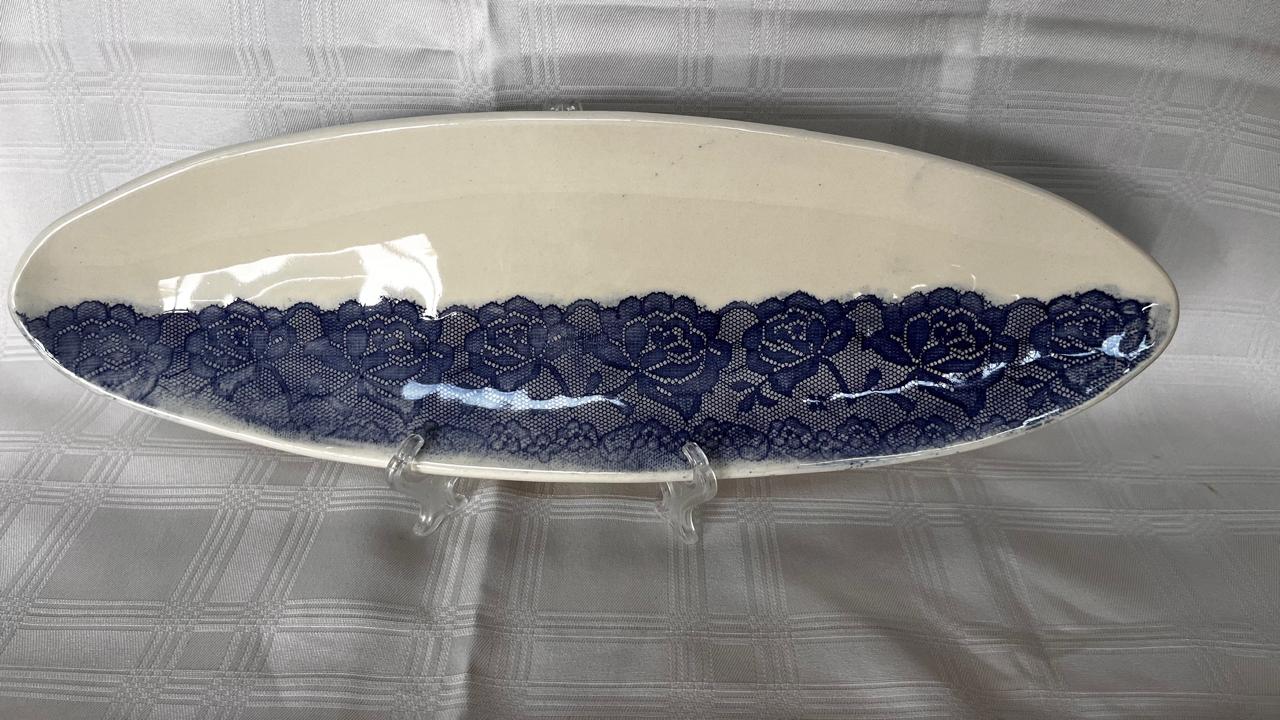 Hosting platter ceramic